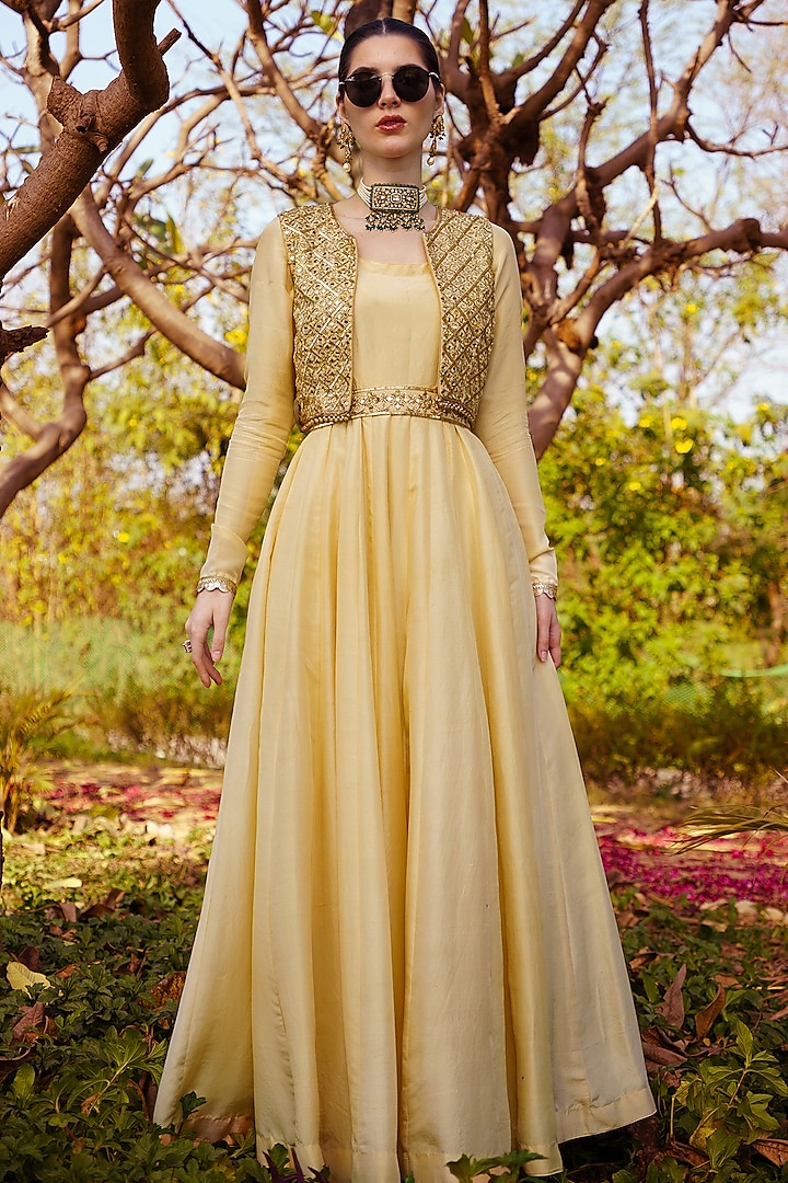 Gold Pure Silk Anarkali Set by PRATISHTHA - THE LABEL at Pernia's Pop Up Shop