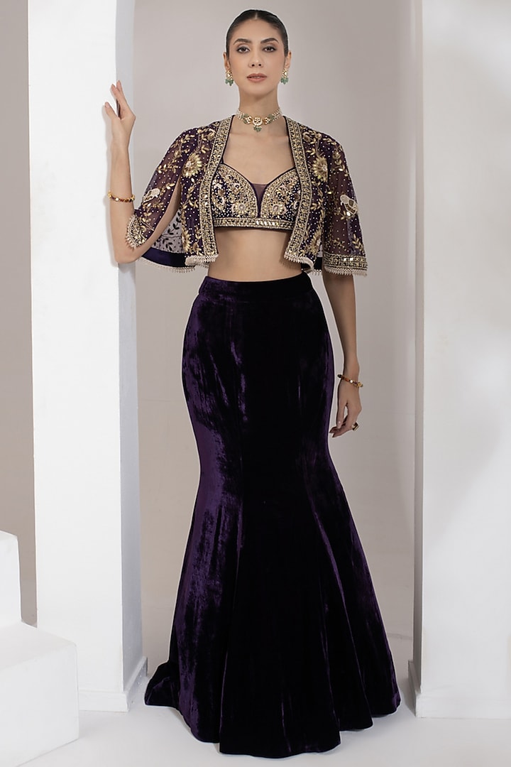 Purple Net Zari & Mirror Hand Embroidered Cape Set by PRATISHTHA - THE LABEL at Pernia's Pop Up Shop