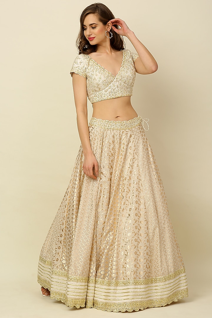 Ivory Chanderi Wedding Lehenga Set by Priyanka Jain at Pernia's Pop Up Shop