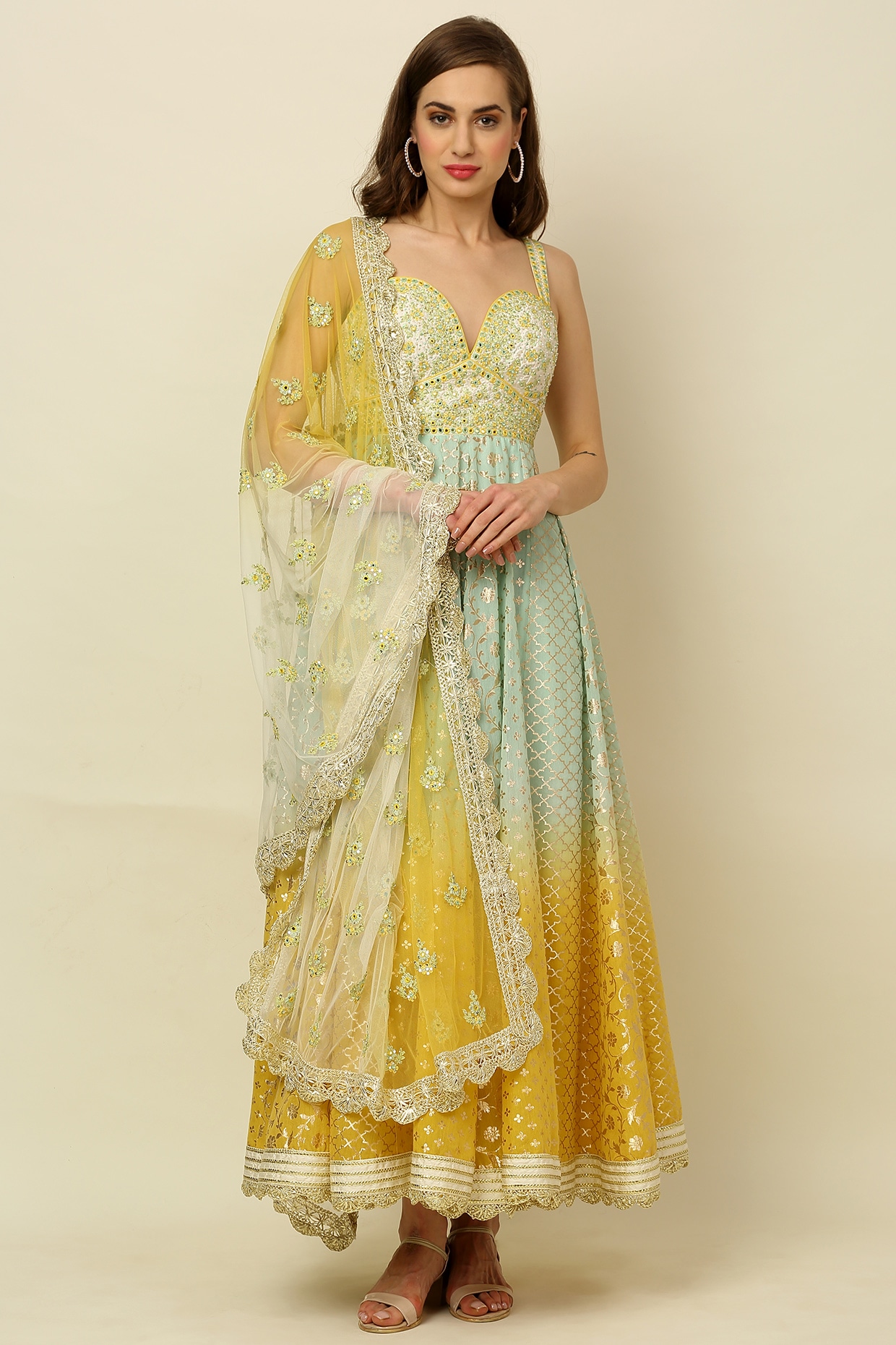 Peach Net Embroidered Pre-Stitched Saree Set Design by Priyanka Jain at  Pernia's Pop Up Shop 2024