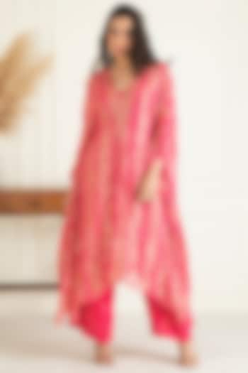 Hot Pink Lurex Georgette Embroidered Kaftan Set by Priyanka Jain at Pernia's Pop Up Shop