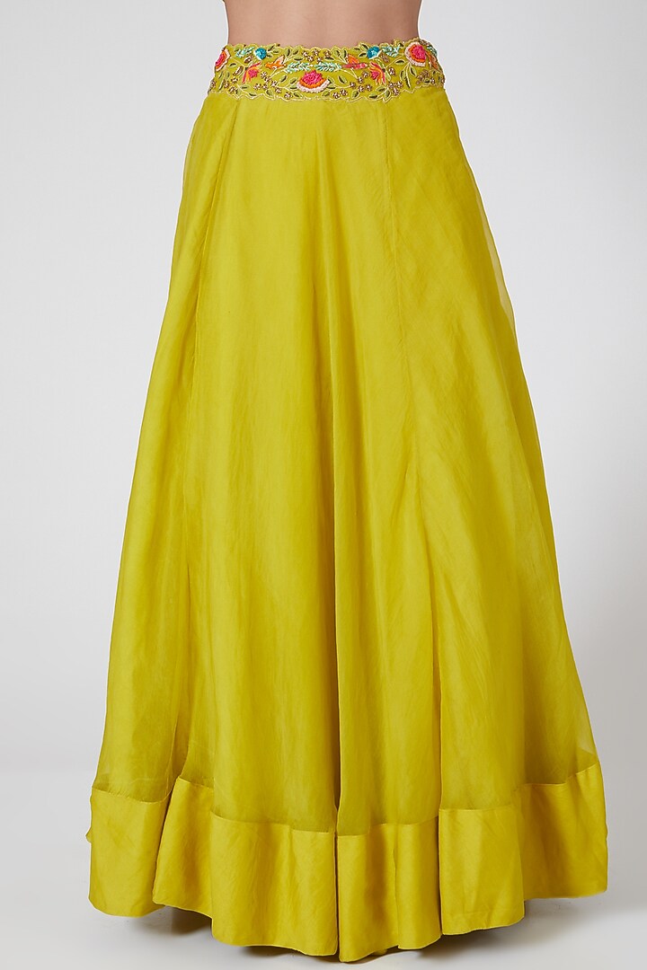 Mehendi Green Embroidered Wedding Lehenga Set by Priyanka Jain at Pernia's Pop Up Shop