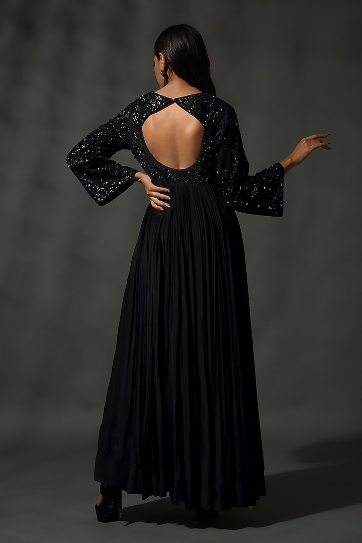 Black Sheesha Silk Sequins & Beads Hand Embroidered Wedding Anarkali Set by Priyanka Jain at Pernia's Pop Up Shop