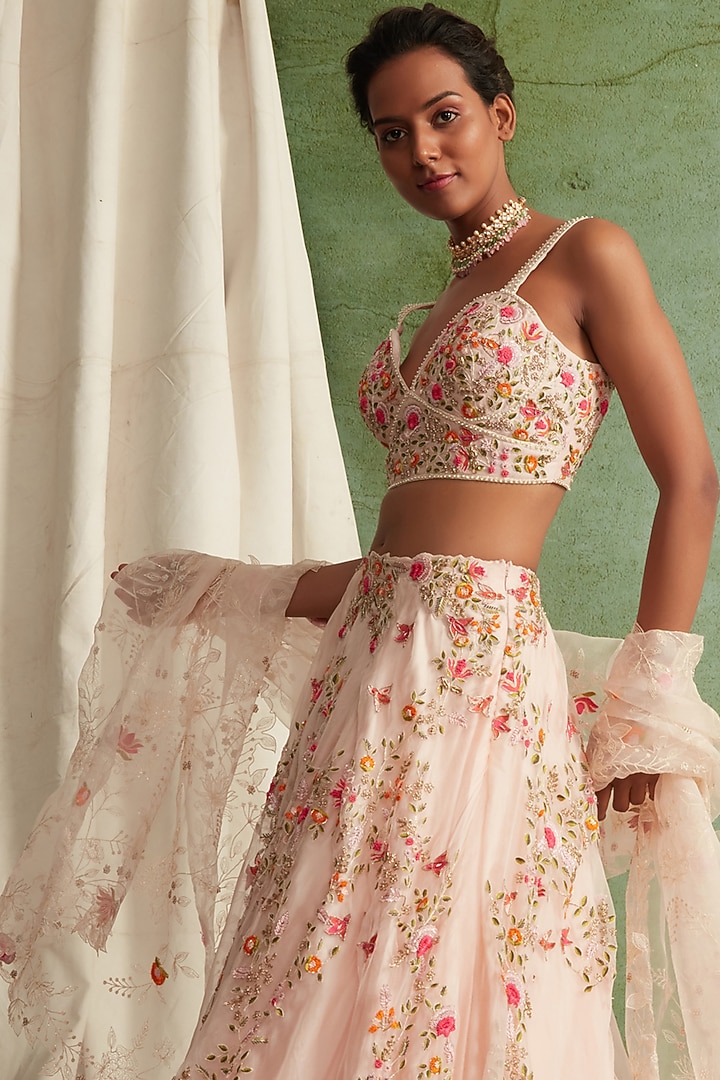 Blush Pink Chanderi & Organza Zardosi Embroidered Wedding Lehenga Set by Priyanka Jain at Pernia's Pop Up Shop