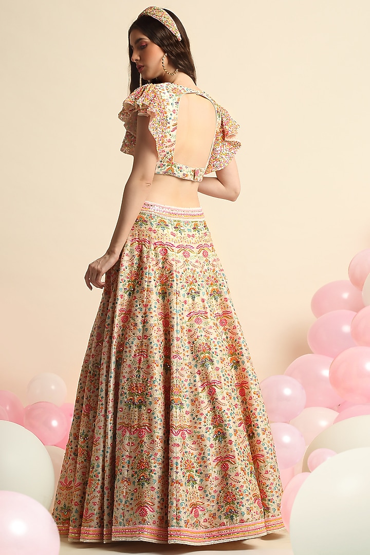 Ivory Digital Printed Wedding Lehenga Set by Priyanka Jain at Pernia's Pop Up Shop
