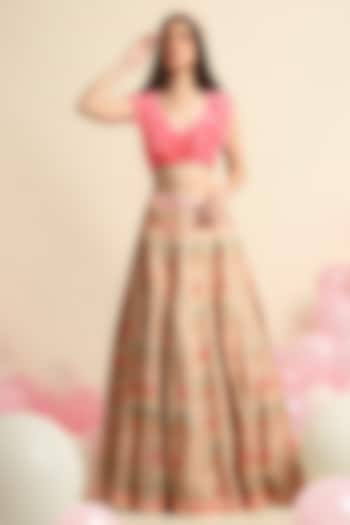 Peach Digital Printed Wedding Lehenga Set by Priyanka Jain at Pernia's Pop Up Shop