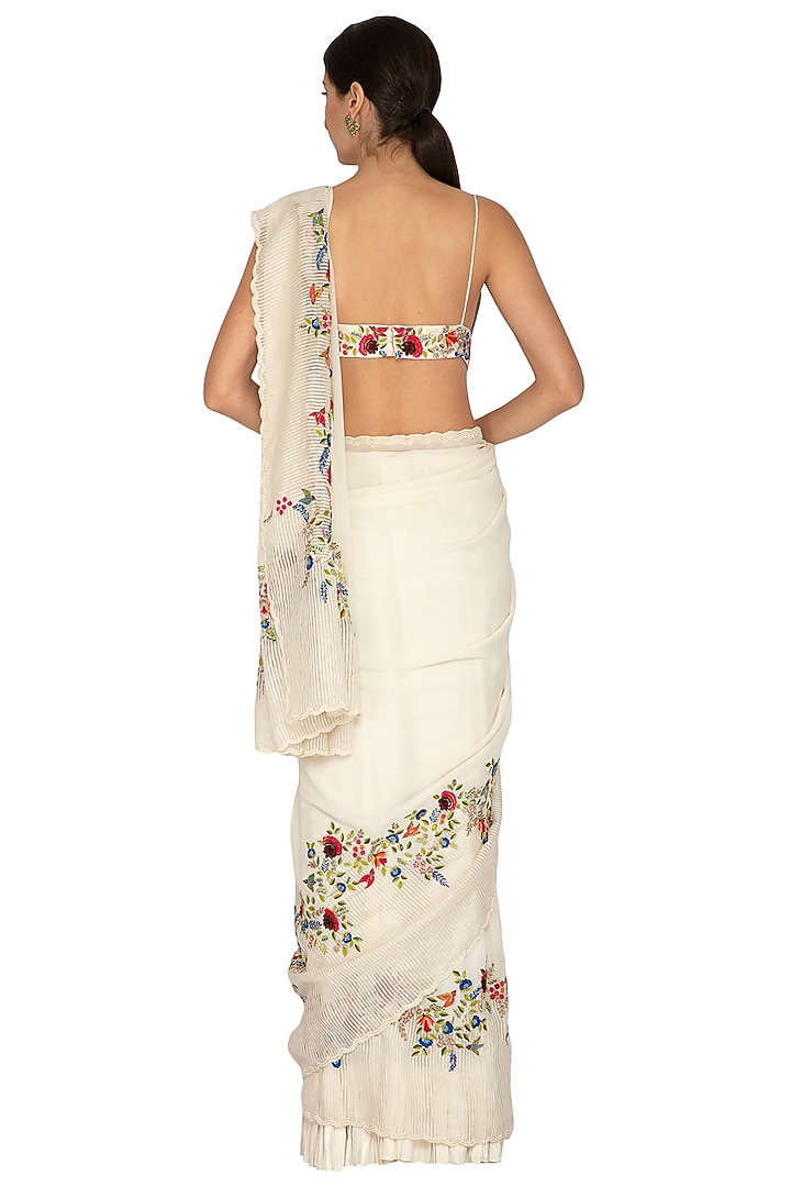 Ivory Embroidered Wedding Saree Set by Priyanka Jain at Pernia's Pop Up Shop