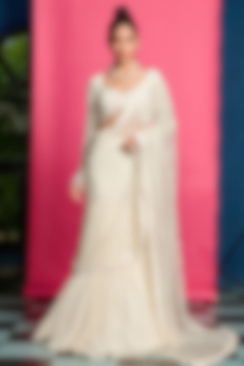 Ivory Crepe & Net Draped Reception Saree Set by Priyanka Jain at Pernia's Pop Up Shop