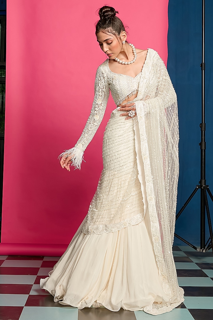Ivory Crepe & Net Draped Reception Saree Set by Priyanka Jain at Pernia's Pop Up Shop