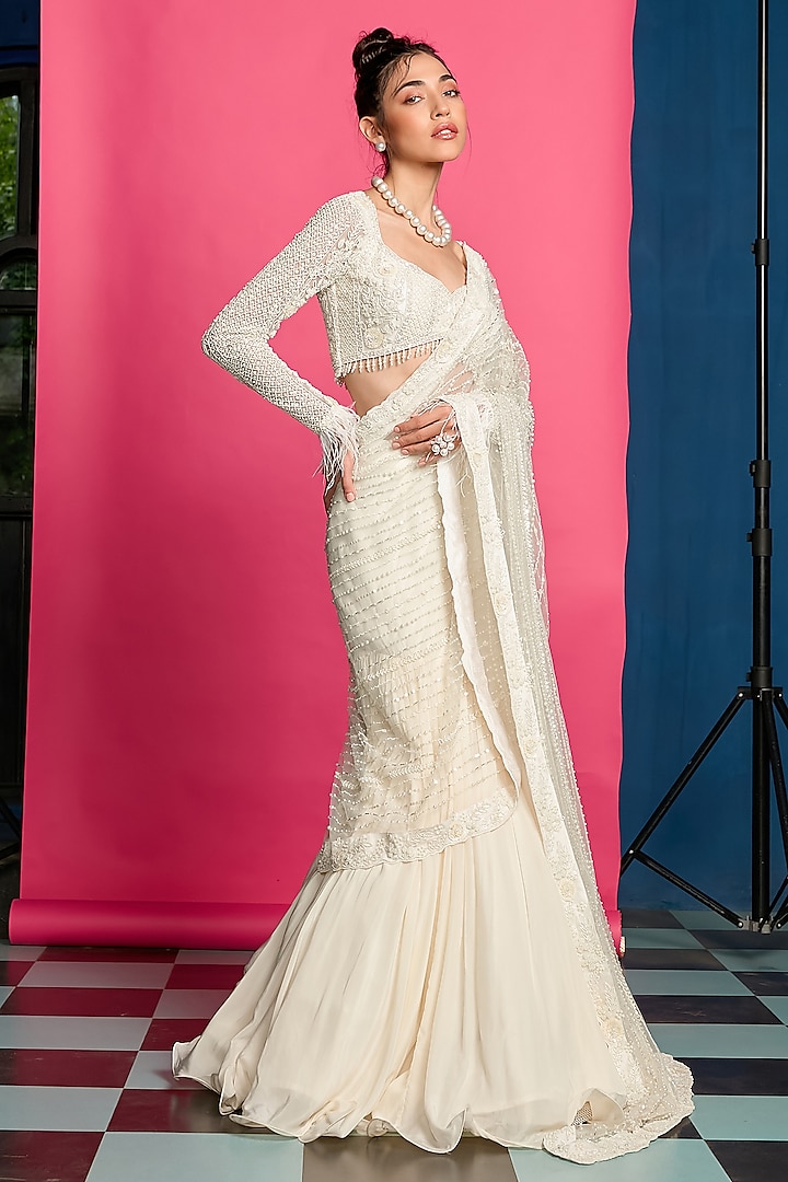 Ivory Crepe & Net Draped Reception Saree Set by Priyanka Jain at Pernia's Pop Up Shop