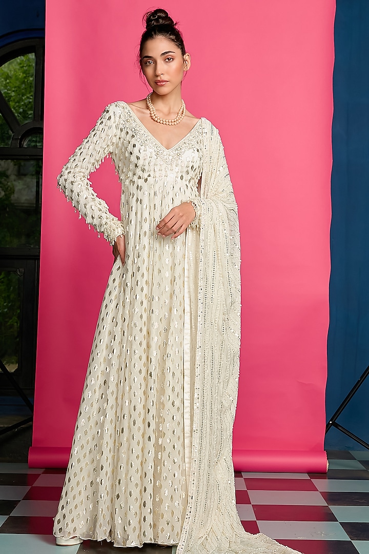 Ivory Georgette Bead & Pearl Embroidered Anarkali Set by Priyanka Jain at Pernia's Pop Up Shop