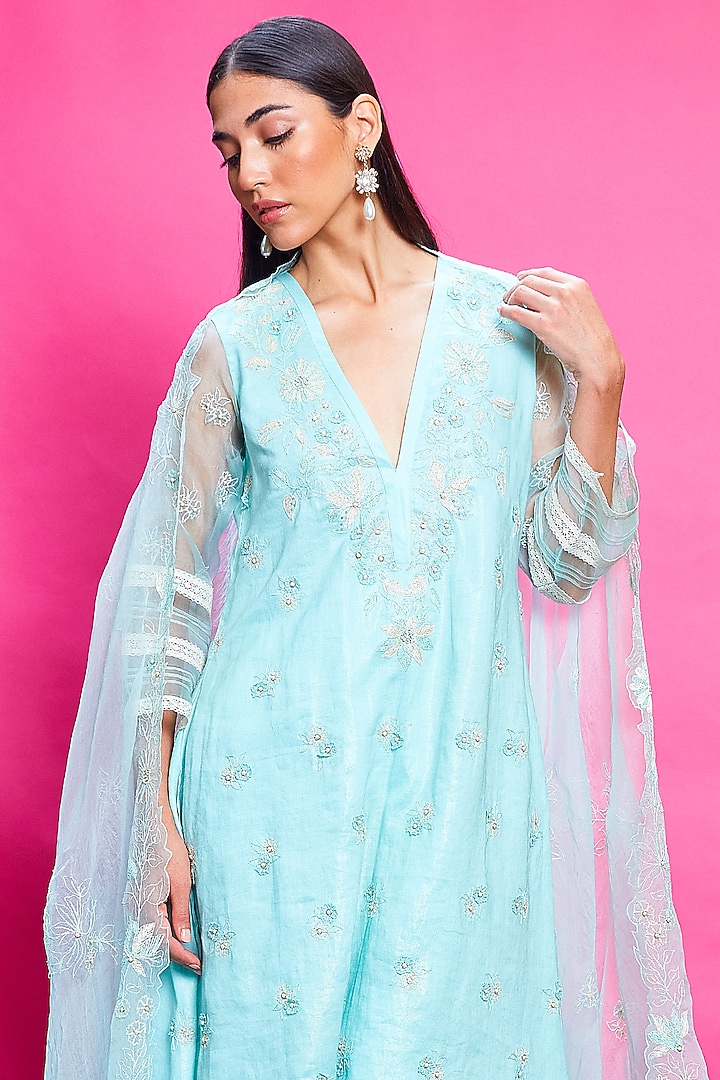 Powder Blue Linen Embroidered Kurta Set by Priyanka Jain at Pernia's Pop Up Shop