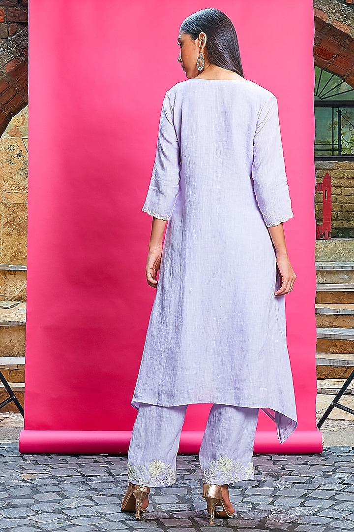 Lilac Linen Embroidered Kurta Set by Priyanka Jain at Pernia's Pop Up Shop