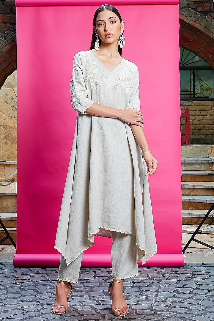 Beige Linen Embroidered Kurta Set by Priyanka Jain at Pernia's Pop Up Shop