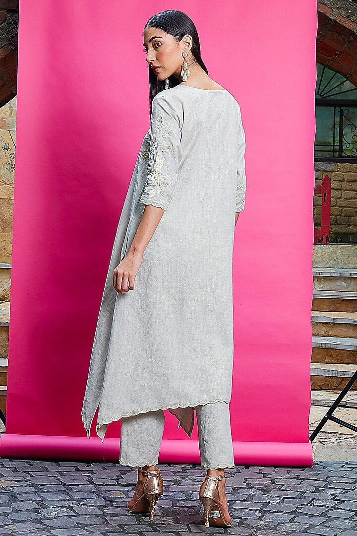 Beige Linen Embroidered Kurta Set by Priyanka Jain at Pernia's Pop Up Shop