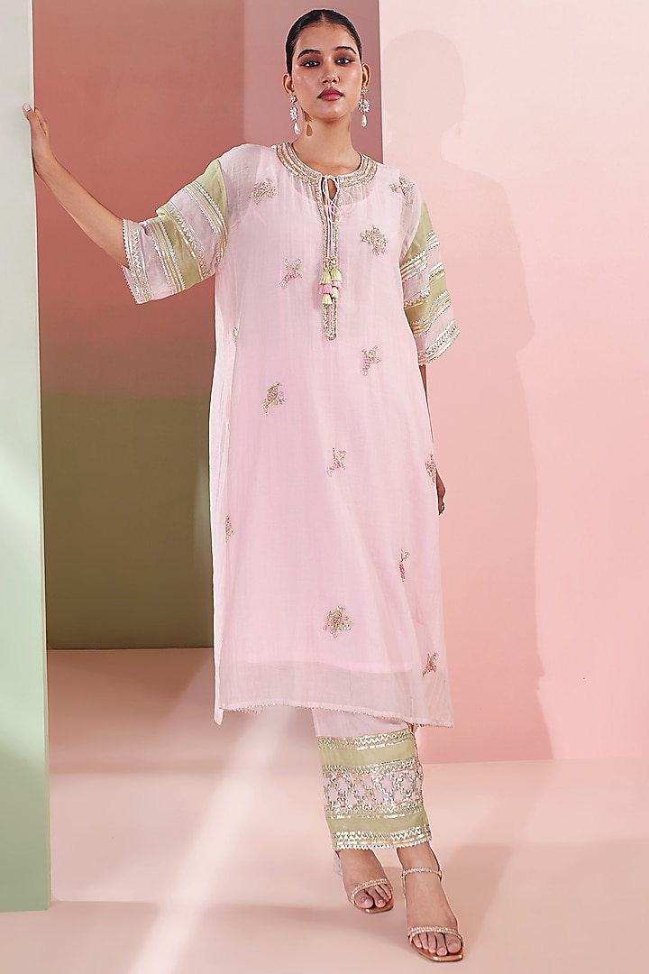 Baby Pink Mul Chanderi Gota Embroidered Kaftan Set by Priyanka Jain at Pernia's Pop Up Shop