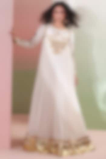 Ivory Mul Chanderi Wedding Anarkali Set by Priyanka Jain at Pernia's Pop Up Shop