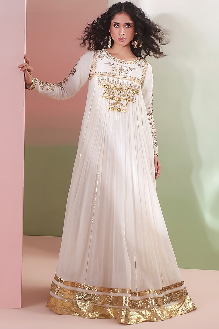 Ivory Mul Chanderi Wedding Anarkali Set by Priyanka Jain at Pernia's Pop Up Shop