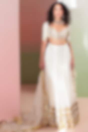 Ivory Mul Chanderi Embroidered Wedding Lehenga Set by Priyanka Jain at Pernia's Pop Up Shop