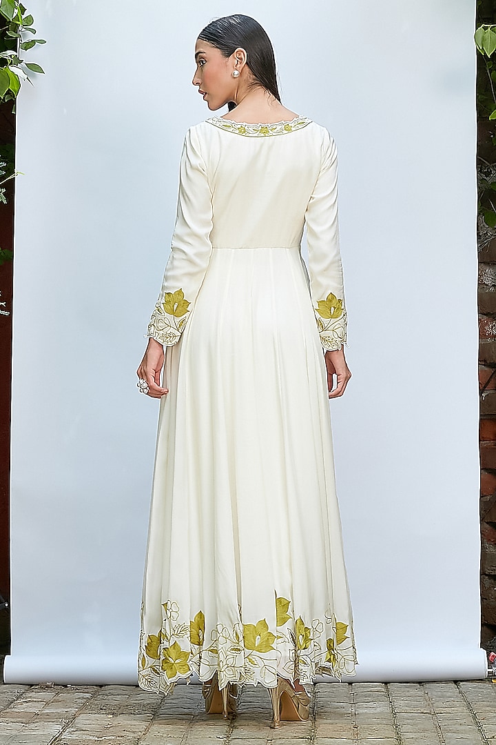 Ivory Italian Crepe Embroidered Wedding Anarkali Set by Priyanka Jain at Pernia's Pop Up Shop