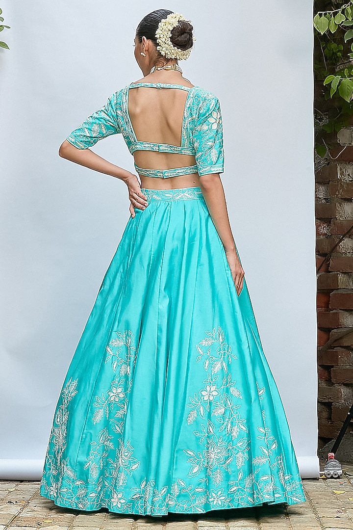 Turquoise Chanderi Aari Embroidered Wedding Lehenga Set by Priyanka Jain at Pernia's Pop Up Shop