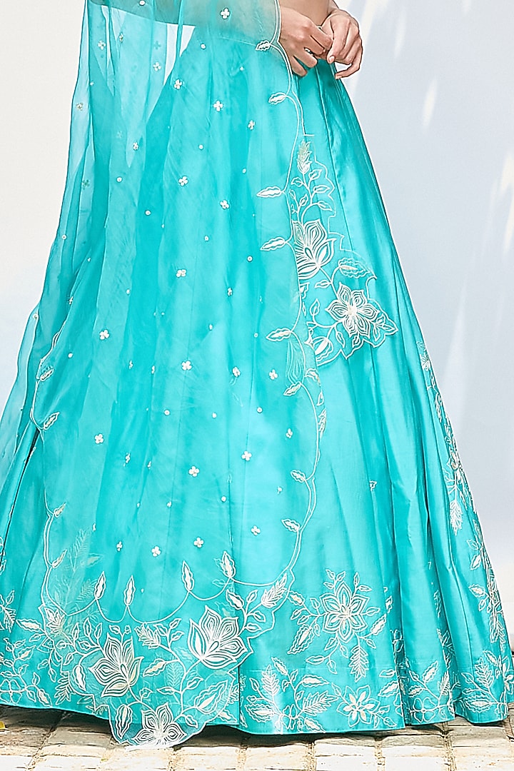 Turquoise Chanderi Aari Embroidered Wedding Lehenga Set by Priyanka Jain at Pernia's Pop Up Shop