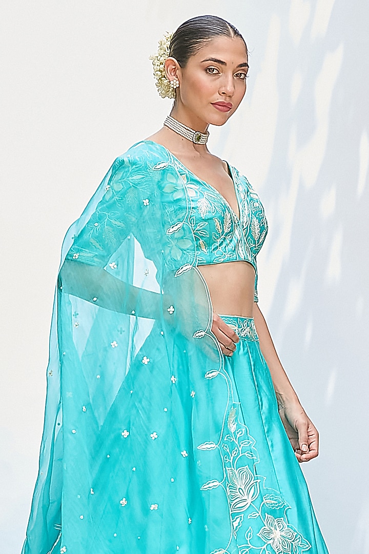 Turquoise Chanderi Aari Embroidered Wedding Lehenga Set by Priyanka Jain at Pernia's Pop Up Shop