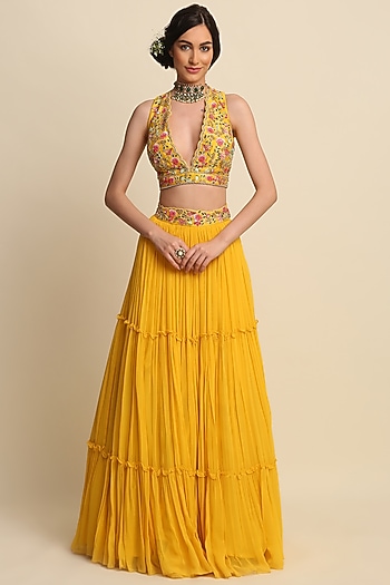 Yellow Embroidered Wedding Lehenga Set by Priyanka Jain at Pernia's Pop Up Shop