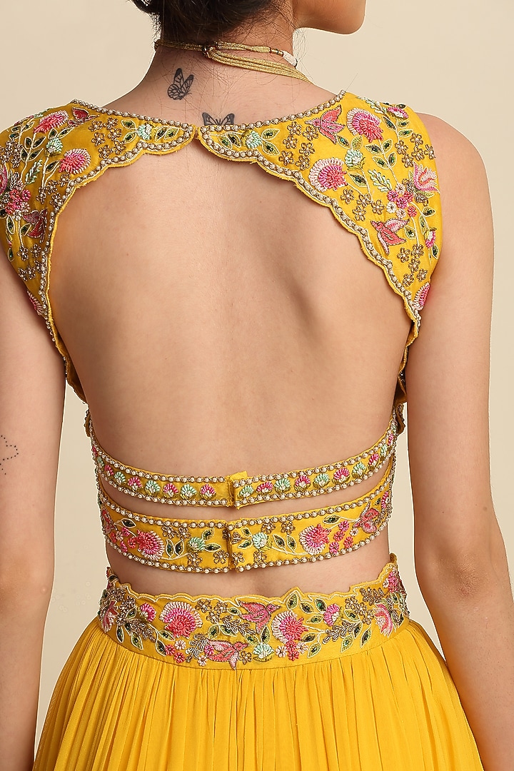 Yellow Embroidered Wedding Lehenga Set by Priyanka Jain at Pernia's Pop Up Shop