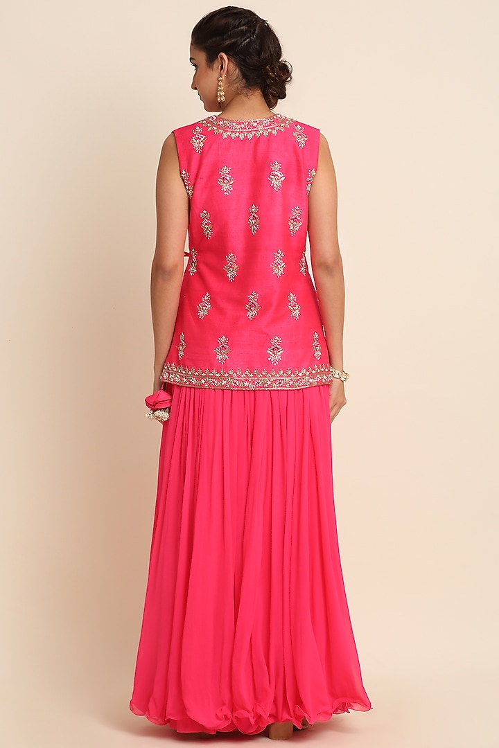 Fuchsia Georgette Lehenga Set by Priyanka Jain at Pernia's Pop Up Shop