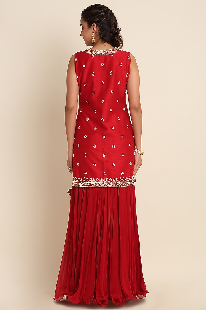 Red Georgette Lehenga Set by Priyanka Jain at Pernia's Pop Up Shop