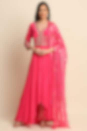 Fuchsia Crepe Anarkali Set by Priyanka Jain at Pernia's Pop Up Shop