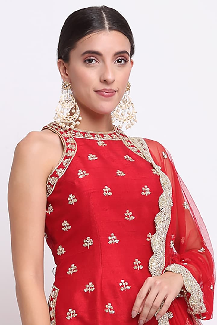Red Georgette Embroidered Wedding Sharara Set by Priyanka Jain at Pernia's Pop Up Shop