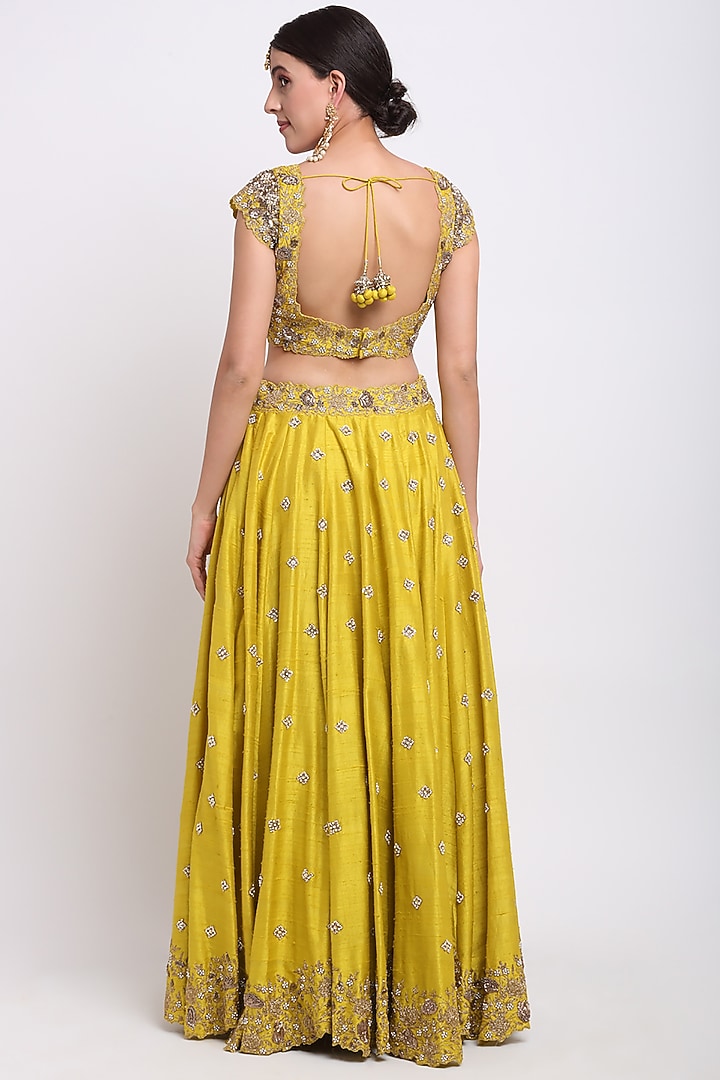 Mustard Yellow Embroidered Wedding Lehenga Set by Priyanka Jain at Pernia's Pop Up Shop