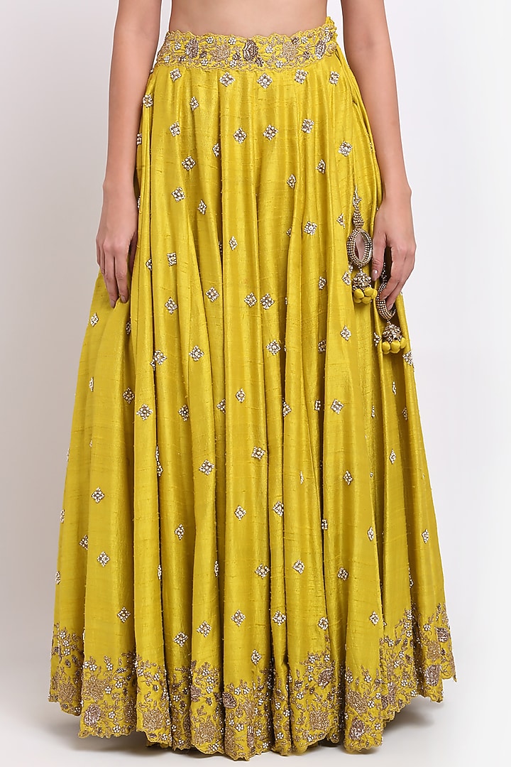 Mustard Yellow Embroidered Wedding Lehenga Set by Priyanka Jain at Pernia's Pop Up Shop