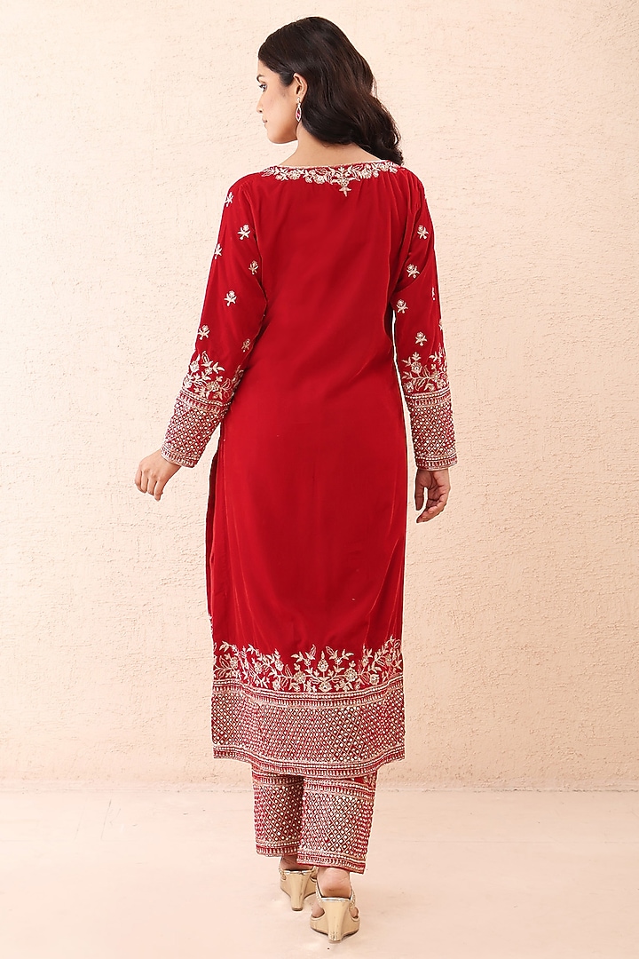 Crimson Red Velvet Zari Embroidered Kurta Set by Priyanka Jain at Pernia's Pop Up Shop