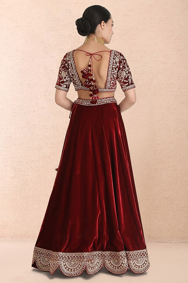Burgundy Green Velvet Zari Embroidered Wedding Lehenga Set by Priyanka Jain at Pernia's Pop Up Shop