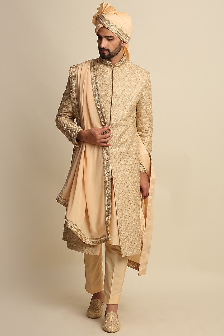 Golden Raw Silk & Crepe Embroidered Groom Sherwani Set by Priyanka Jain Men at Pernia's Pop Up Shop