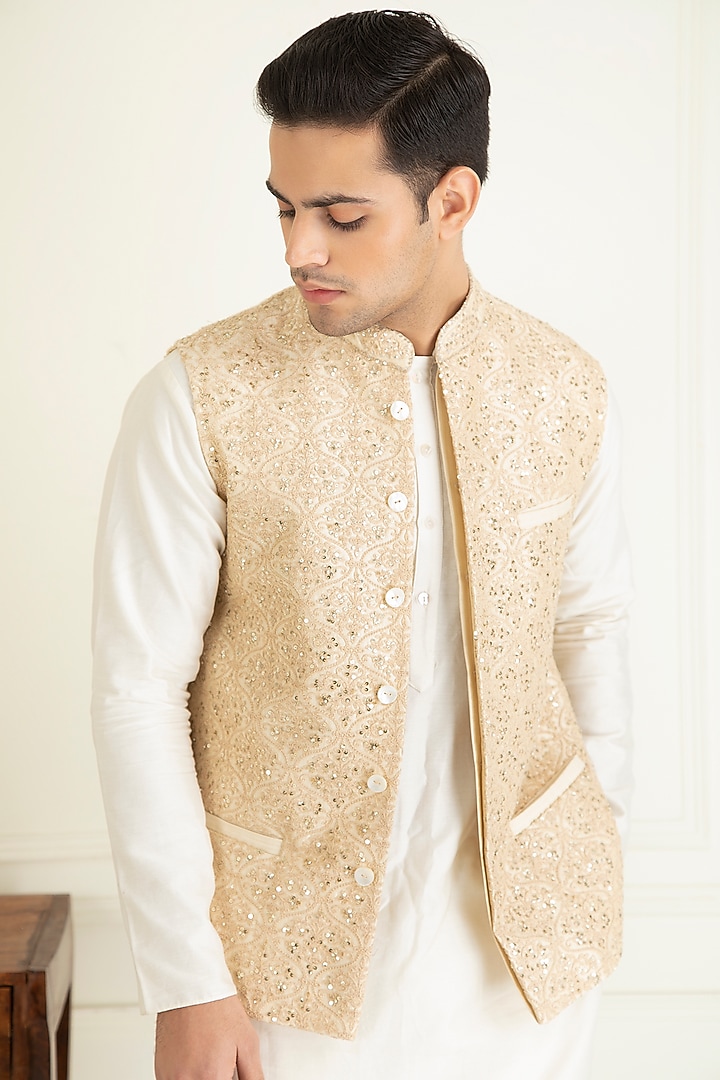 Beige Cotton Thread & Sequins Embroidered Bundi Jacket Set by Priyanka Jain Men at Pernia's Pop Up Shop