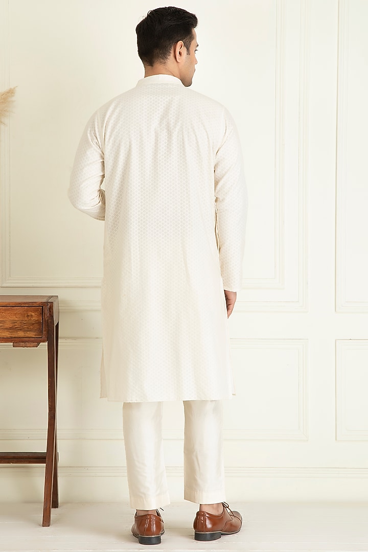Beige Cotton Thread & Sequins Embroidered Bundi Jacket Set by Priyanka Jain Men at Pernia's Pop Up Shop