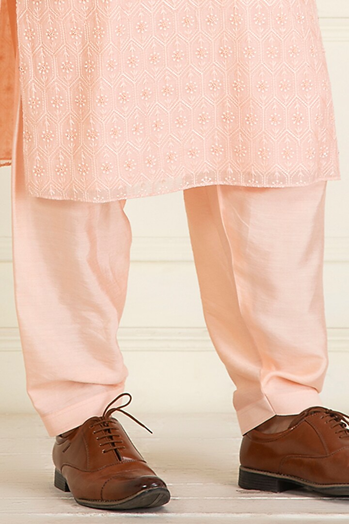 Peach Cotton Thread & Bead Embroidered Kurta Set by Priyanka Jain Men at Pernia's Pop Up Shop