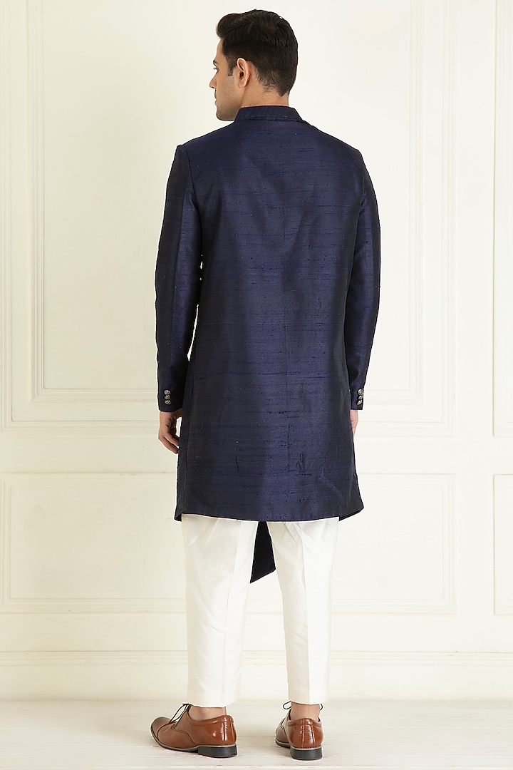 Navy Blue Raw Silk Draped Wedding Indowestern Set by Priyanka Jain Men at Pernia's Pop Up Shop