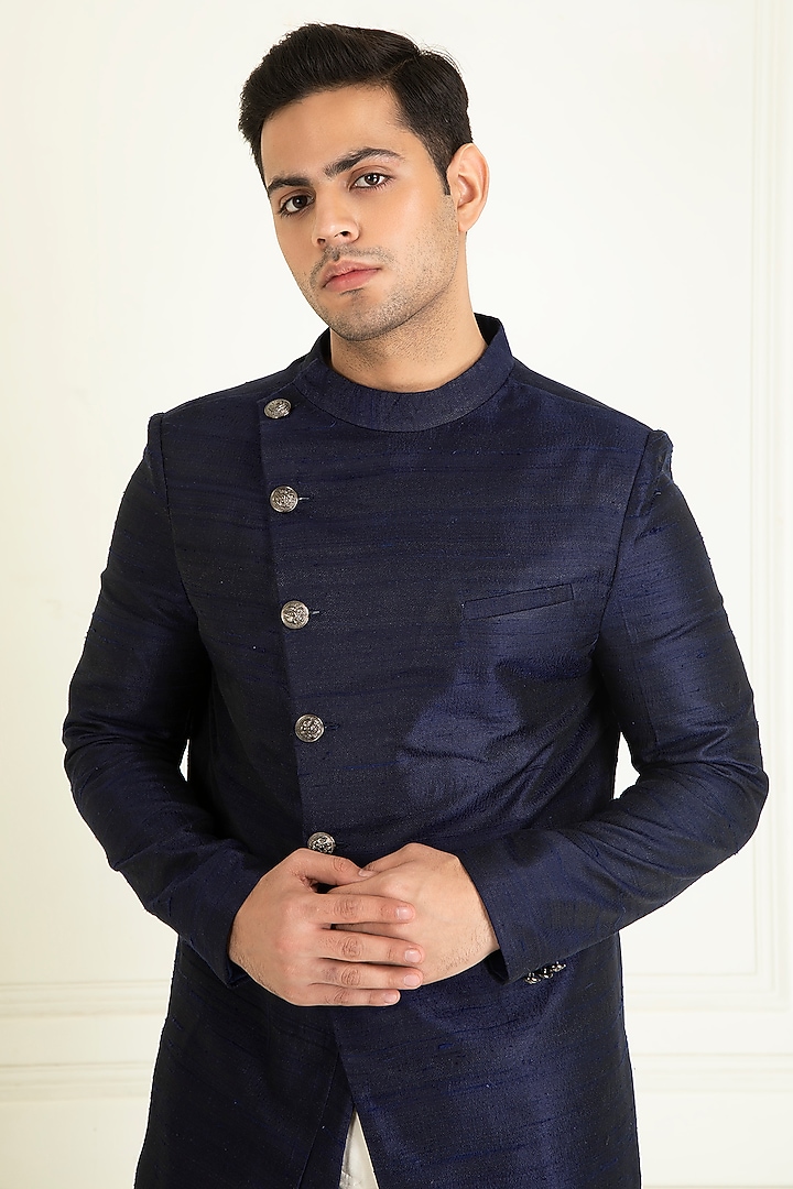 Navy Blue Raw Silk Draped Wedding Indowestern Set by Priyanka Jain Men at Pernia's Pop Up Shop