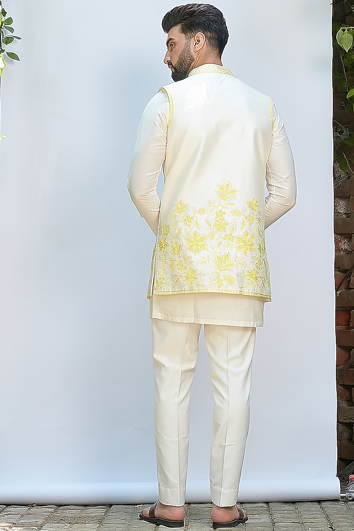 Ivory Dupion Silk Embroidered Wedding Indowestern Set by Priyanka Jain Men at Pernia's Pop Up Shop