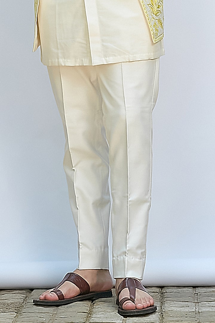 Ivory Dupion Silk Embroidered Wedding Indowestern Set by Priyanka Jain Men at Pernia's Pop Up Shop