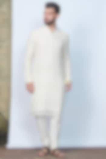 Ivory Shimmer Georgette Kurta Set by Priyanka Jain Men