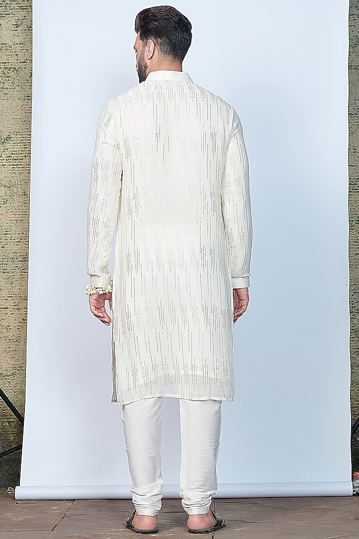 Ivory Shimmer Georgette Kurta Set by Priyanka Jain Men at Pernia's Pop Up Shop