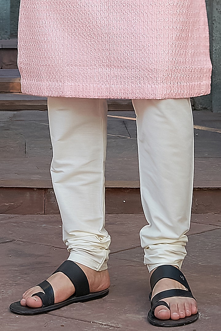 Baby Pink Cotton Silk Pintuck Kurta Set by Priyanka Jain Men at Pernia's Pop Up Shop