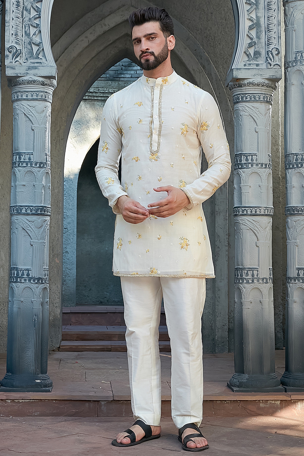 Ivory Chanderi Floral Embroidered Short Kurta Set by Priyanka Jain