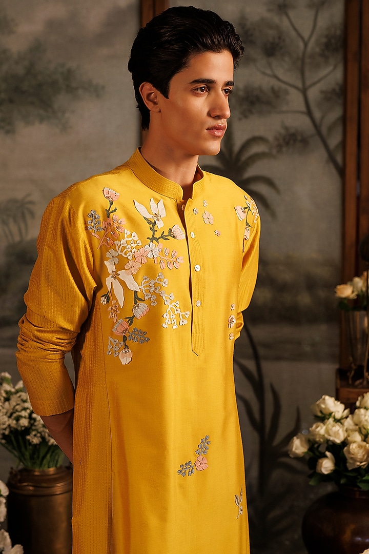 Mustard Katan Applique Hand Embroidered Kurta Set by Sahil Kochhar Men at Pernia's Pop Up Shop